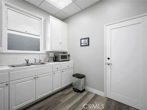 2304 W Burbank Boulevard, Burbank CA 91506