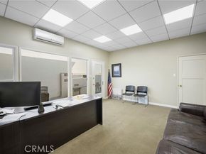 2304 W Burbank Boulevard, Burbank CA 91506