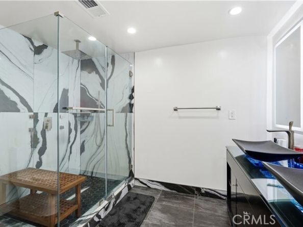 16456 Kingsbury, Granada Hills (los Angeles) CA 91344