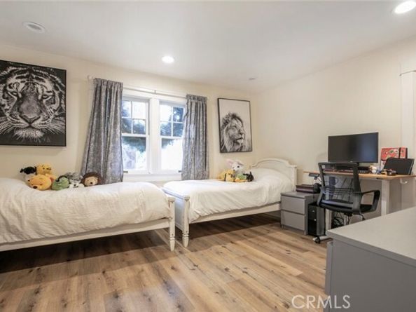 597 N Hill Avenue, Pasadena CA 91106