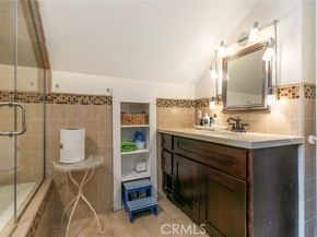 597 N Hill Avenue, Pasadena CA 91106