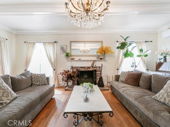 597 N Hill Avenue, Pasadena CA 91106