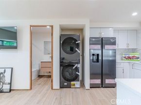 10861 Lindley Avenue, Granada Hills (los Angeles) CA 91344