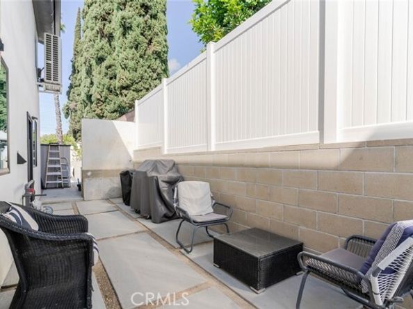 10861 Lindley Avenue, Granada Hills (los Angeles) CA 91344