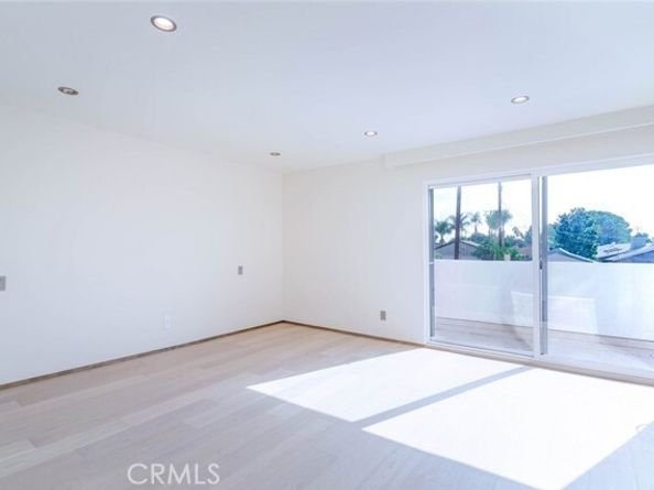 10861 Lindley Avenue, Granada Hills (los Angeles) CA 91344