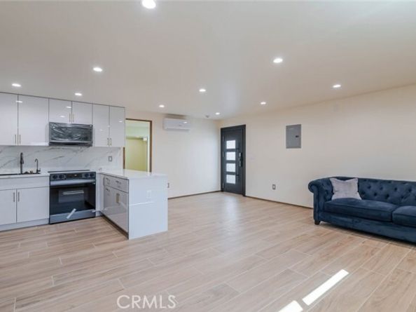 10861 Lindley Avenue, Granada Hills (los Angeles) CA 91344