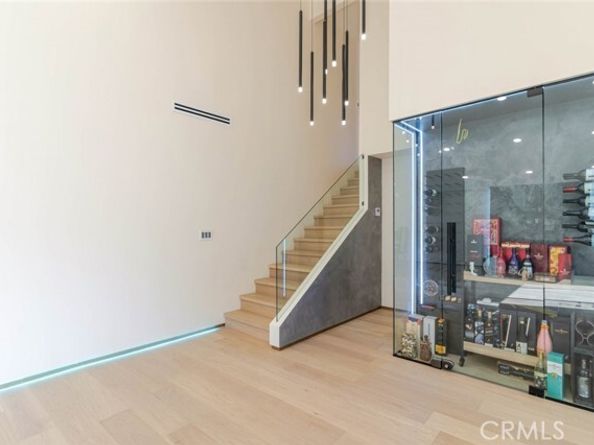 10861 Lindley Avenue, Granada Hills (los Angeles) CA 91344