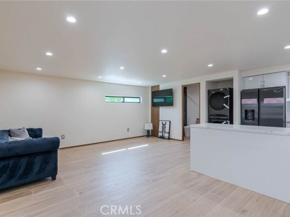 10861 Lindley Avenue, Granada Hills (los Angeles) CA 91344