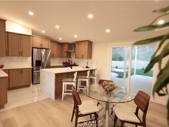 17350 Firma Court, Granada Hills (los Angeles) CA 91344