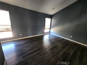 11107 Arminta Street 22, Sun Valley (los Angeles) CA 91352