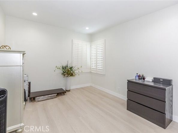 11484 Erwin Street, North Hollywood (los Angeles) CA 91606