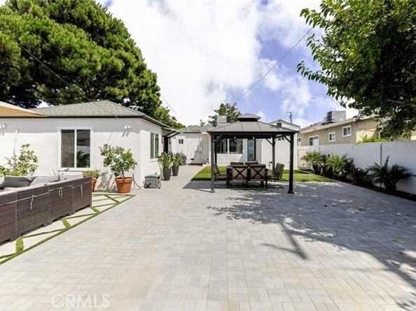 11484 Erwin Street, North Hollywood (los Angeles) CA 91606
