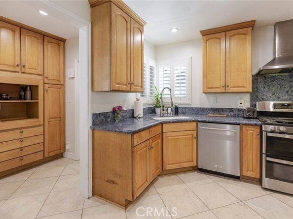 11484 Erwin Street, North Hollywood (los Angeles) CA 91606