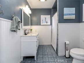 11484 Erwin Street, North Hollywood (los Angeles) CA 91606