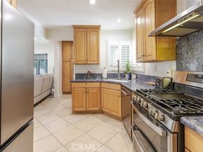11484 Erwin Street, North Hollywood (los Angeles) CA 91606