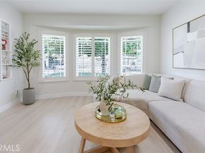 11484 Erwin Street, North Hollywood (los Angeles) CA 91606