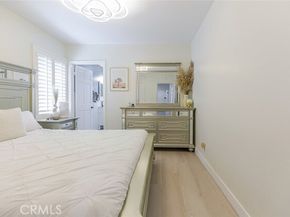 11484 Erwin Street, North Hollywood (los Angeles) CA 91606