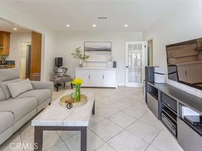 11484 Erwin Street, North Hollywood (los Angeles) CA 91606