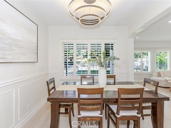 11484 Erwin Street, North Hollywood (los Angeles) CA 91606