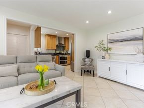 11484 Erwin Street, North Hollywood (los Angeles) CA 91606
