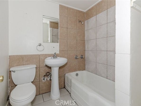 11523 Vanport Avenue, Sylmar (los Angeles) CA 91342