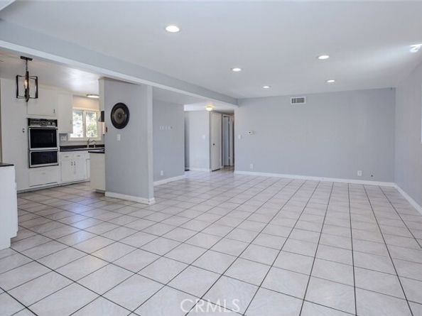 11523 Vanport Avenue, Sylmar (los Angeles) CA 91342