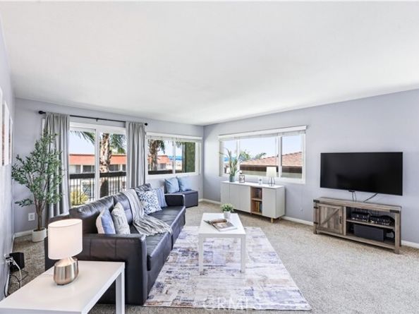 741 W 24th 2, San Pedro (los Angeles) CA 90731