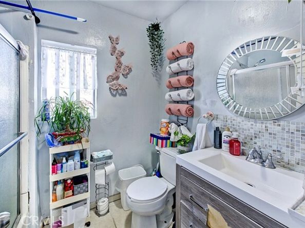 4141 Whittier Boulevard, Los Angeles CA 90023