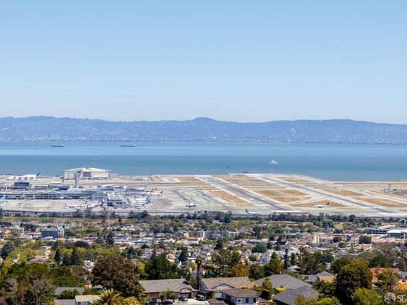 340 Vallejo Drive 80, Millbrae CA 94030