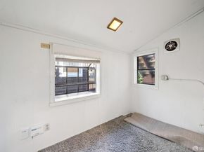 2732 Parker Street, Berkeley CA 94704