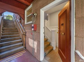 2732 Parker Street, Berkeley CA 94704