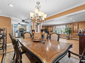 17 Acorn Road, Secaucus NJ 07094