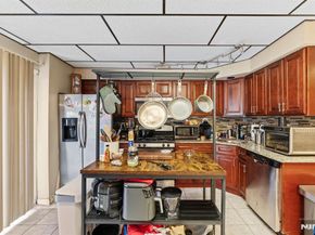 17 Acorn Road, Secaucus NJ 07094