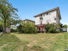 17 Acorn Road, Secaucus NJ 07094