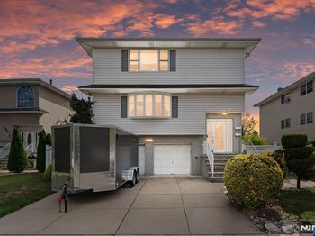 17 Acorn Road