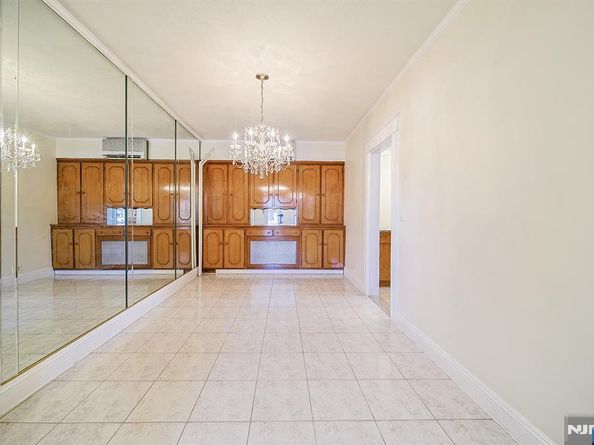 1585 Bergen Boulevard, Leonia NJ 07605