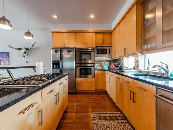 500  1st Avenue , Dallas Texas 75226