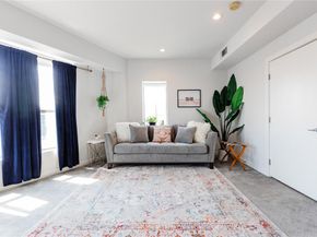 500  1st Avenue , Dallas Texas 75226