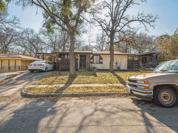 5536  Wainwright Drive , Fort Worth Texas 76112