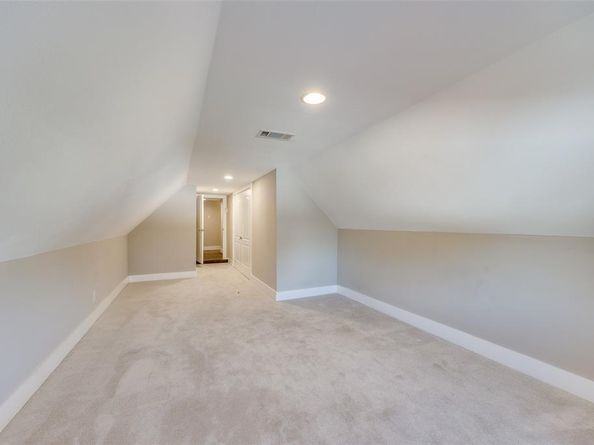 3889  Davila Drive , Dallas Texas 75220