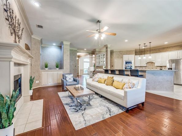 2420  Damsel Katie Drive , Lewisville Texas 75056