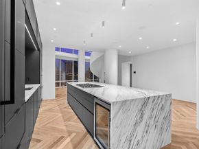 2430  Victory Park Lane  2509, Dallas Texas 75219