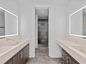 2430  Victory Park Lane  2509, Dallas Texas 75219