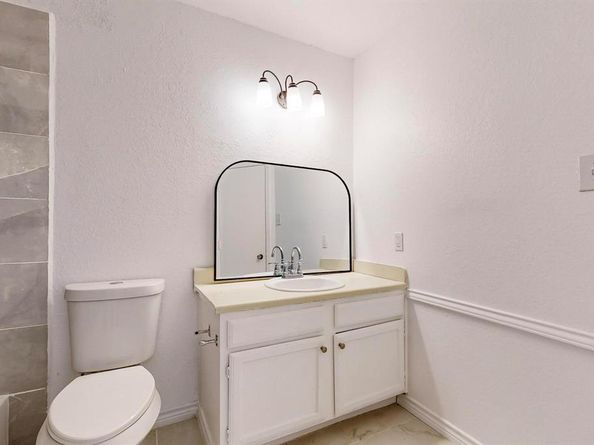 2165  Aspen Drive , Dallas Texas 75227
