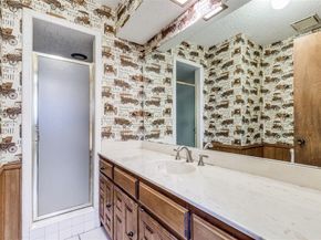 2805  Staffordshire Drive , Carrollton Texas 75007