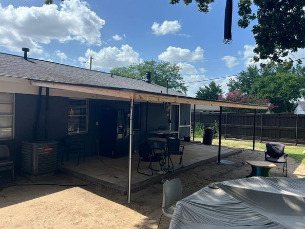4300  Spring Oak Circle , Balch Springs Texas 75180