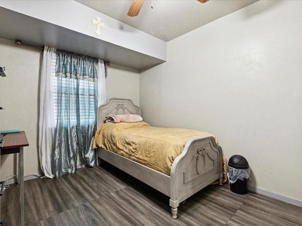 4300  Spring Oak Circle , Balch Springs Texas 75180