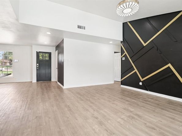 1512 E Park Boulevard , Plano Texas 75074