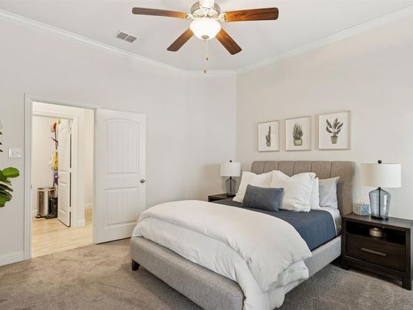 3504  Peterborough Mews , Dallas Texas 75236