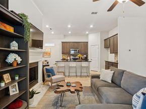 3504  Peterborough Mews , Dallas Texas 75236